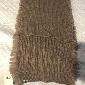Ugg Fringe Scarf NWT